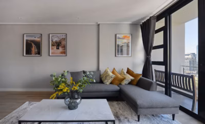 Maryam-Luxe 2-Bed Apt w/ Stunning Views & Pool Access