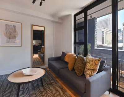 Hannah-Luxury Haven at The Tokyo located in Loop Street!