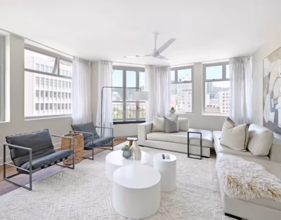 Georgina-Elevated Luxury 2-Bed Apt with Elevator Access