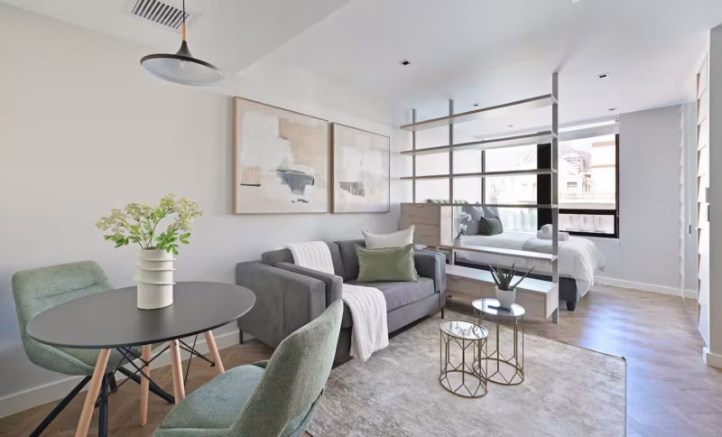 Aquila-Stylish 1-Bed Apart | Iconic High-Rise City Views