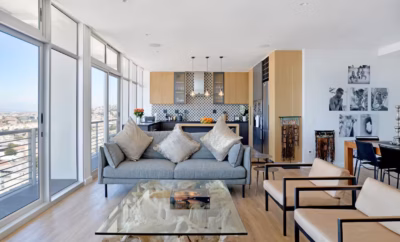 Amanda -Modern Designer Penthouse with Panoramic views.