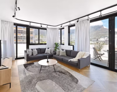 Aasia-Cape Town Penthouse w/ 360° City & Mountain Views!