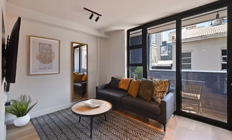 Hannah-Luxury Haven at The Tokyo located in Loop Street!