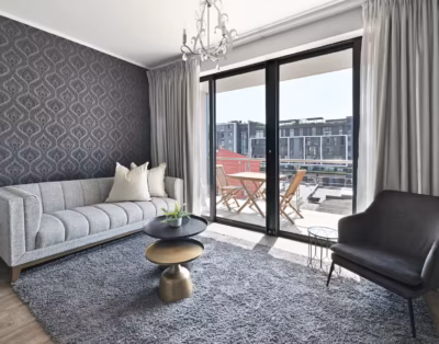 Bella-Stylish 1-Bed Apt in trendy De Waterkant w Balcony