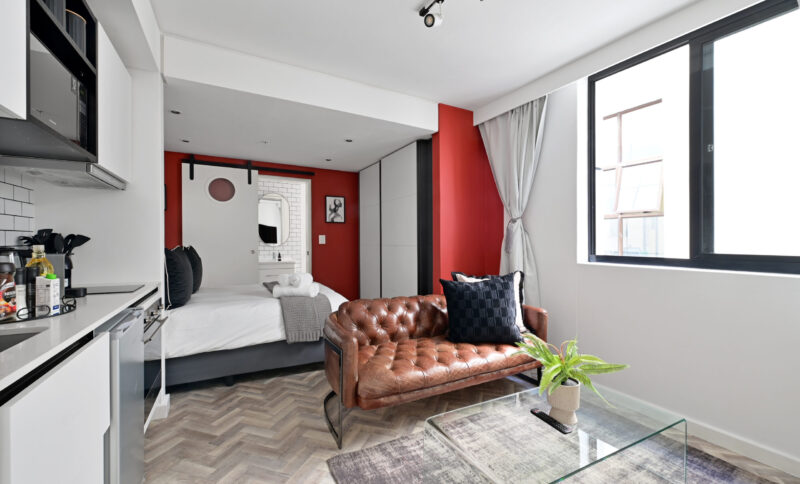 Ella – Chic Studio near famous Long Street nightlife!