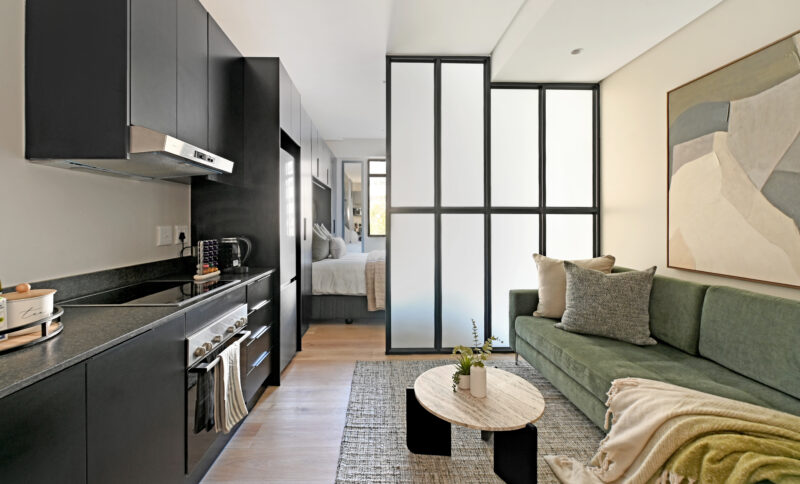 Esme-Chic 1BR at The Carrington | Heart of Loop Street