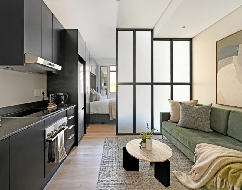 Esme-Chic 1BR at The Carrington | Heart of Loop Street