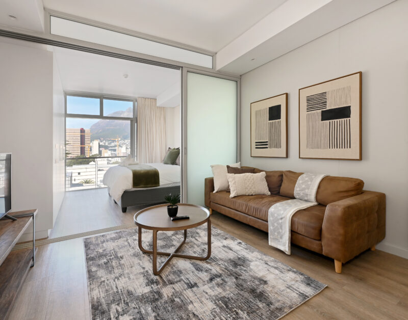 Noor-Scenic 1BR Retreat Mountain & City Views in CPT